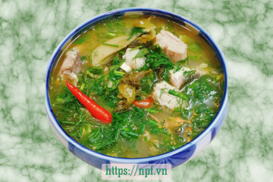 Canh cá trắm dưa chua